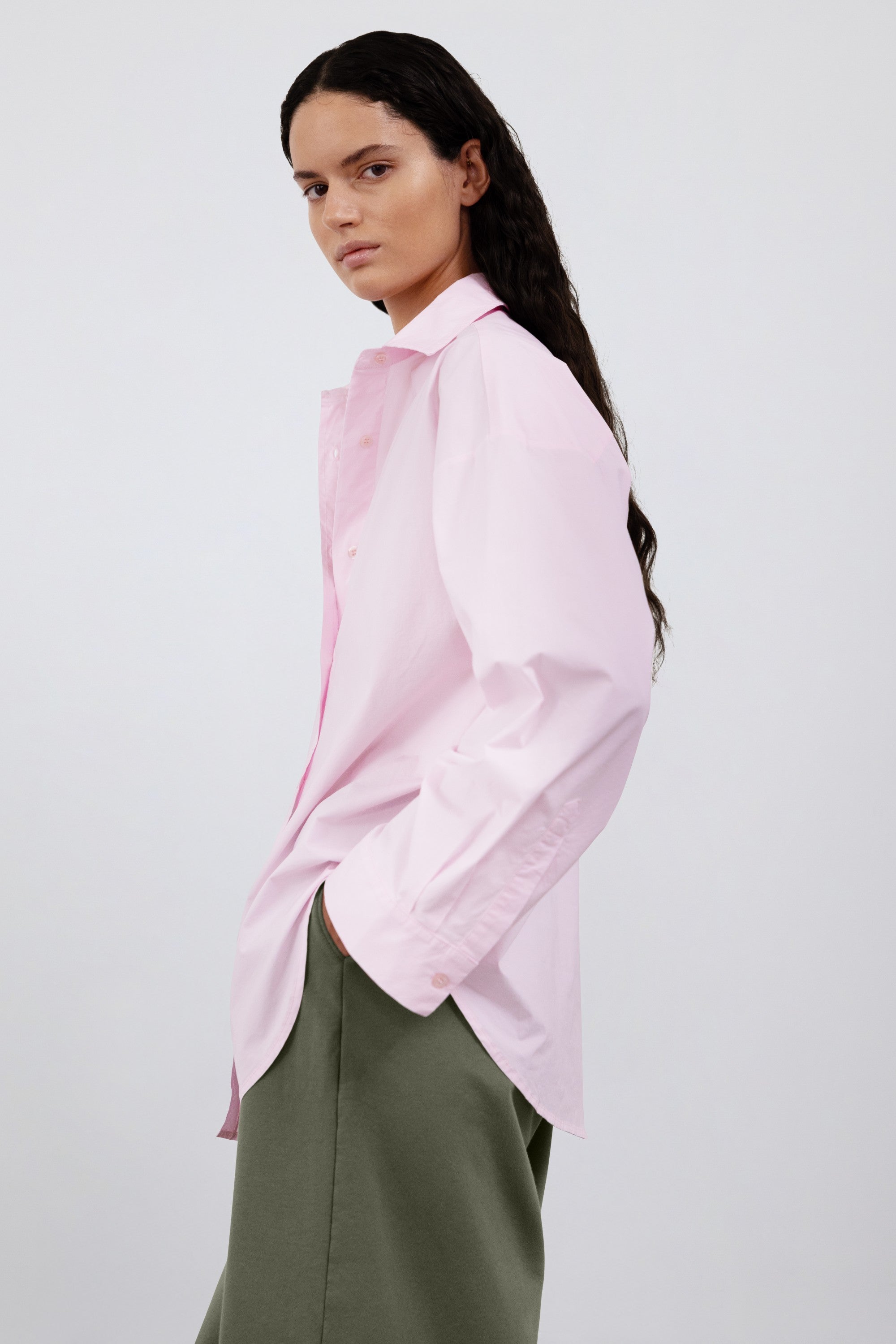 The Lune in Rose Pink. 97% pima cotton with 3% elastane. Shown on model with The Posey in Olive.