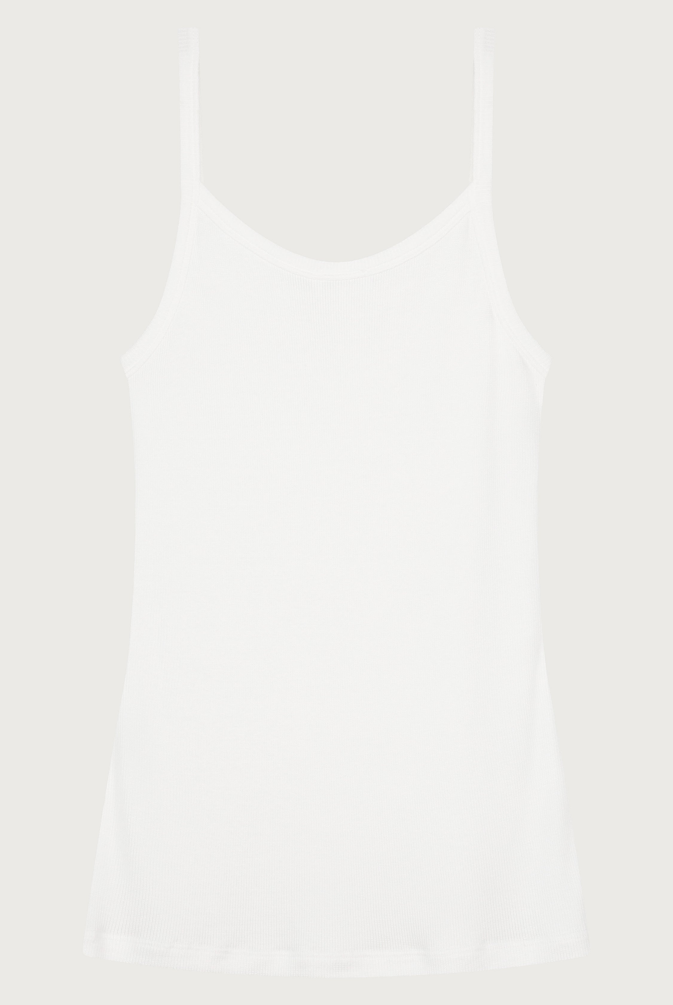 The Hailey in crispy white. Body-skimming fit, back view
