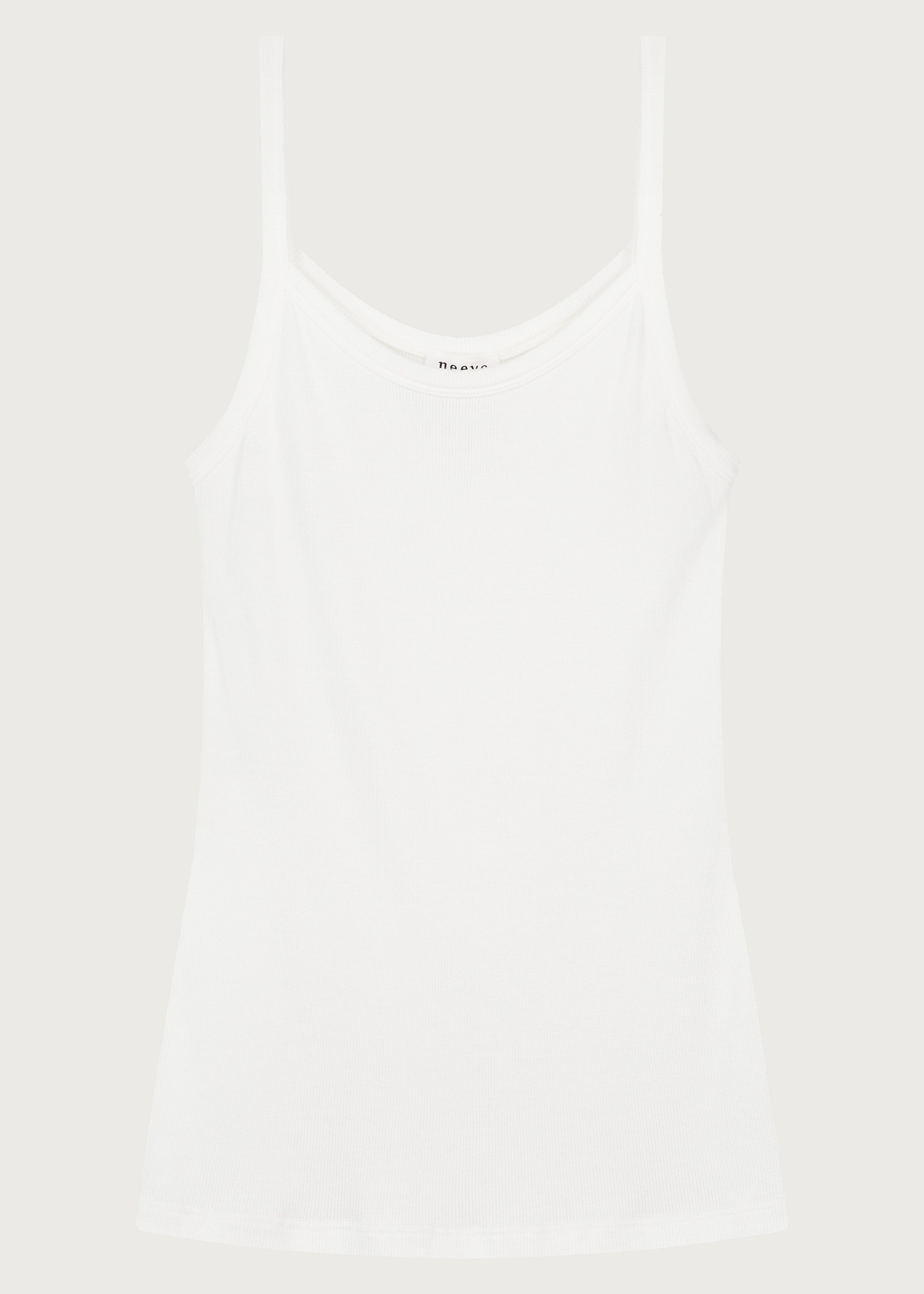 The Hailey in crispy white. Body-skimming, front view
