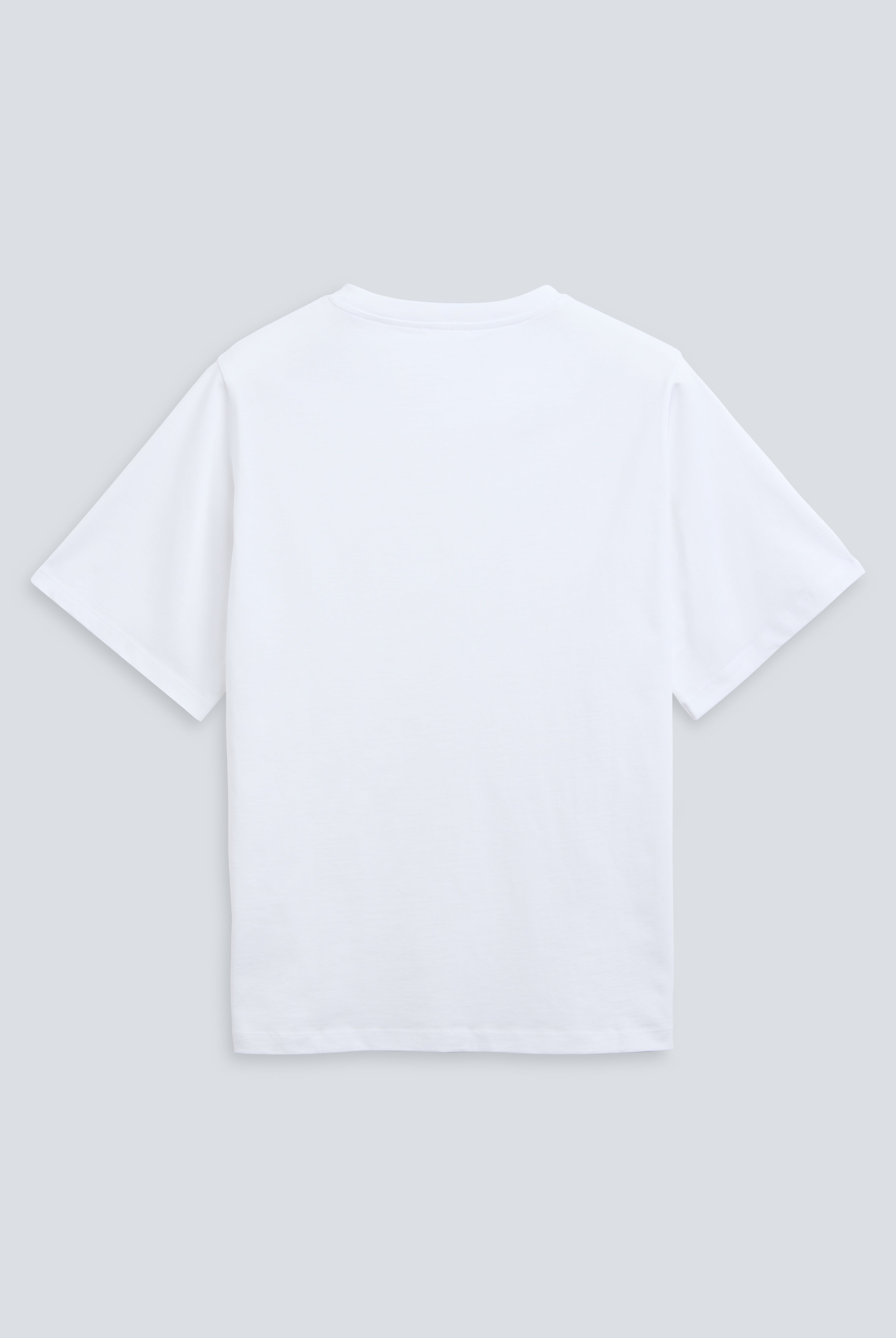The Jess in Crispy White. 180 grams organic cotton. GOTS certified. Back view.