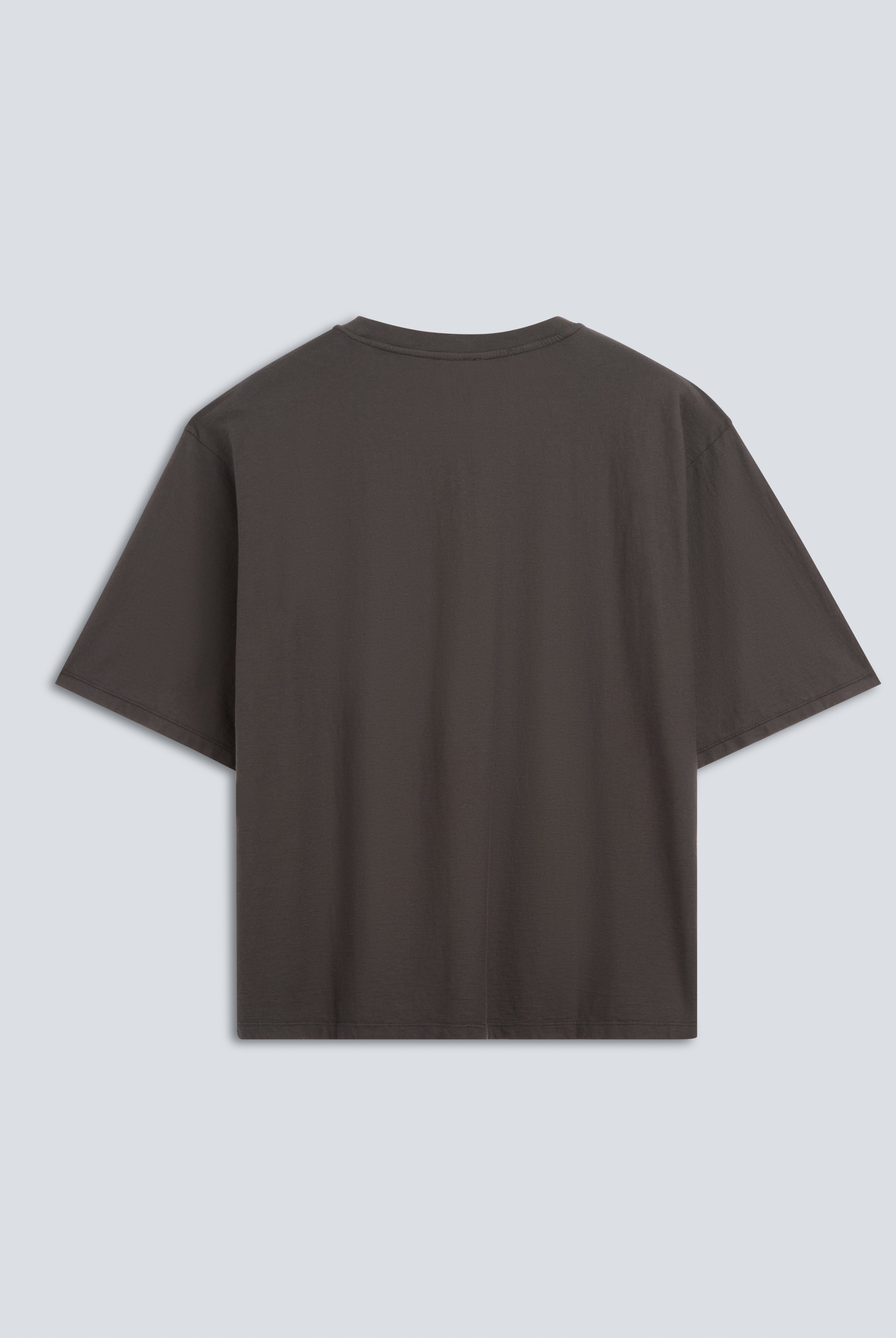 The Lara in Pitch Black. 140 grams, 100% organic cotton. Back view. GOTS certified.