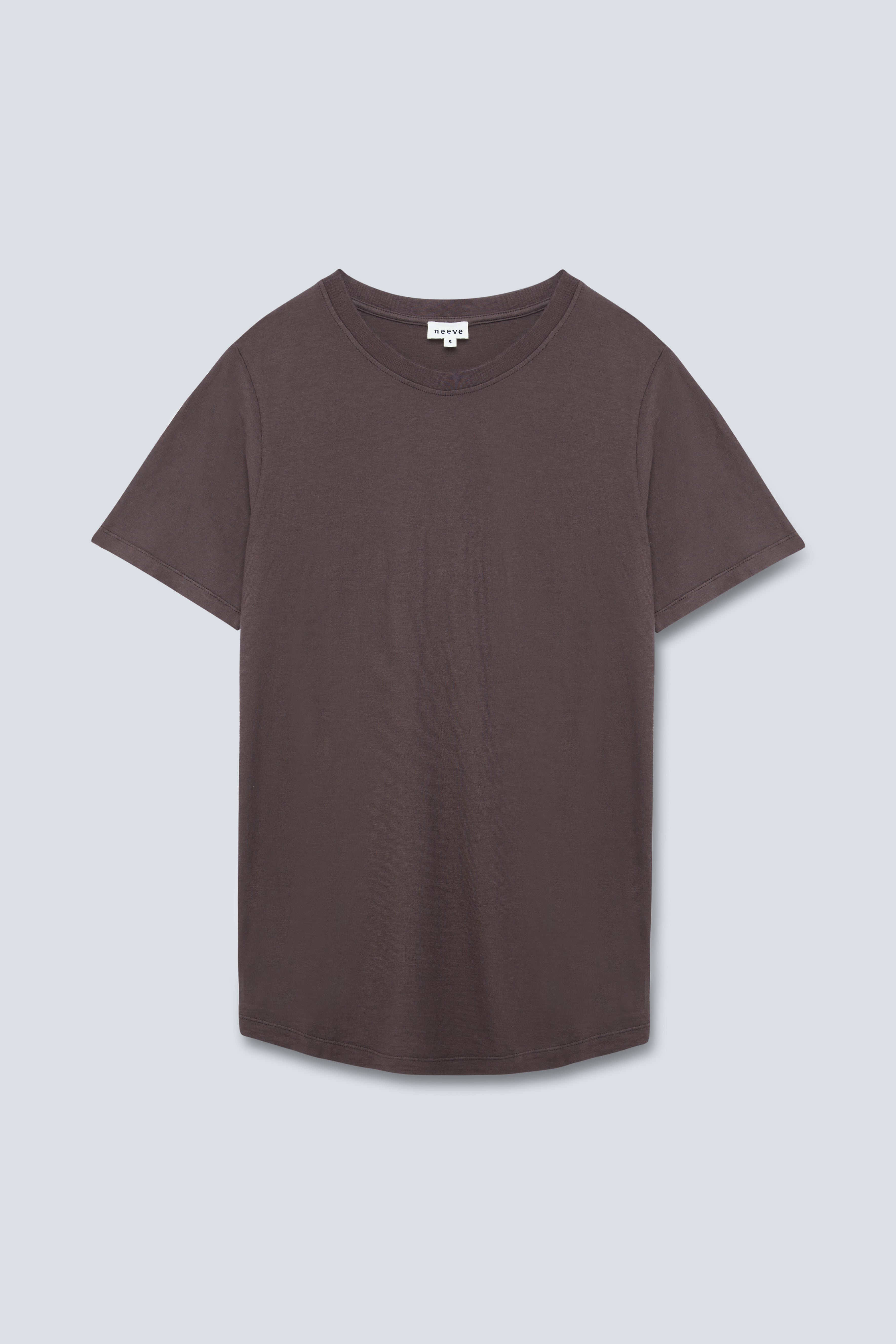 The Michelle in Plum. Crew-neck T-shirt, 100% organic cotton, 140 grams. Front view. GOTS