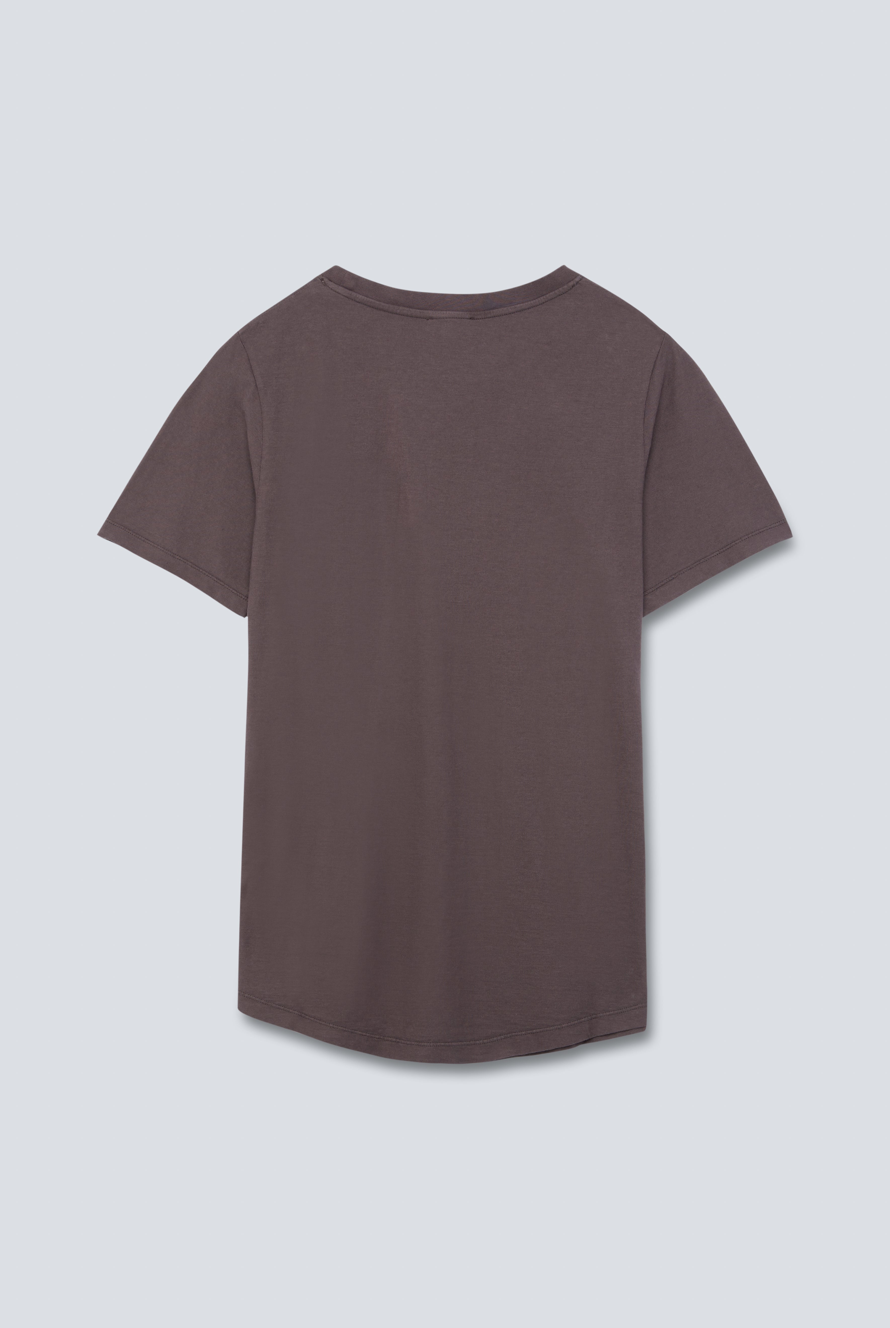 The Michelle in Plum. Crew-neck T-shirt, 100% organic cotton, 140 grams. Back view. GOTS