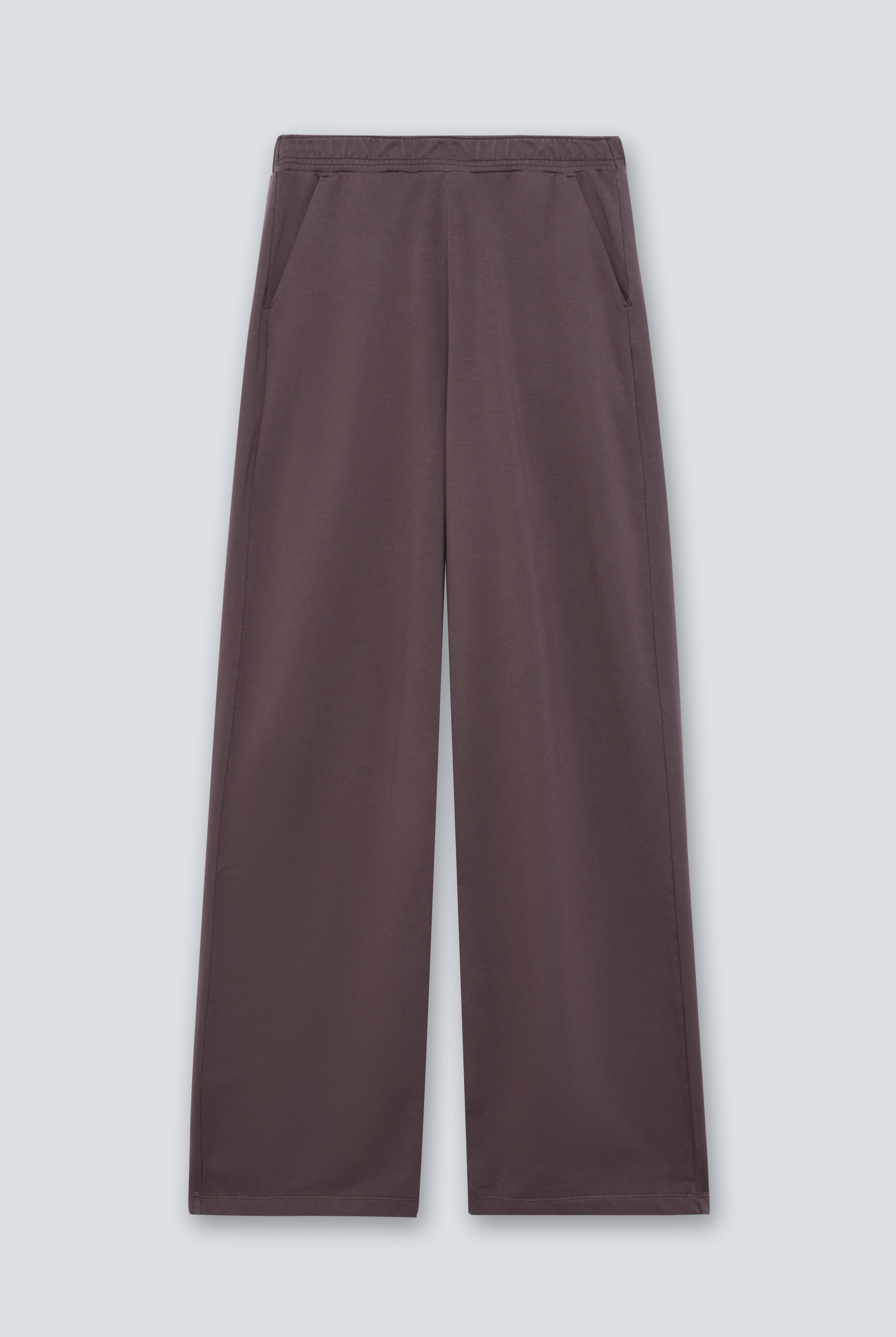 The Riley in Plum. 100% organic cotton babyfleece. GOTS certified. Front view.