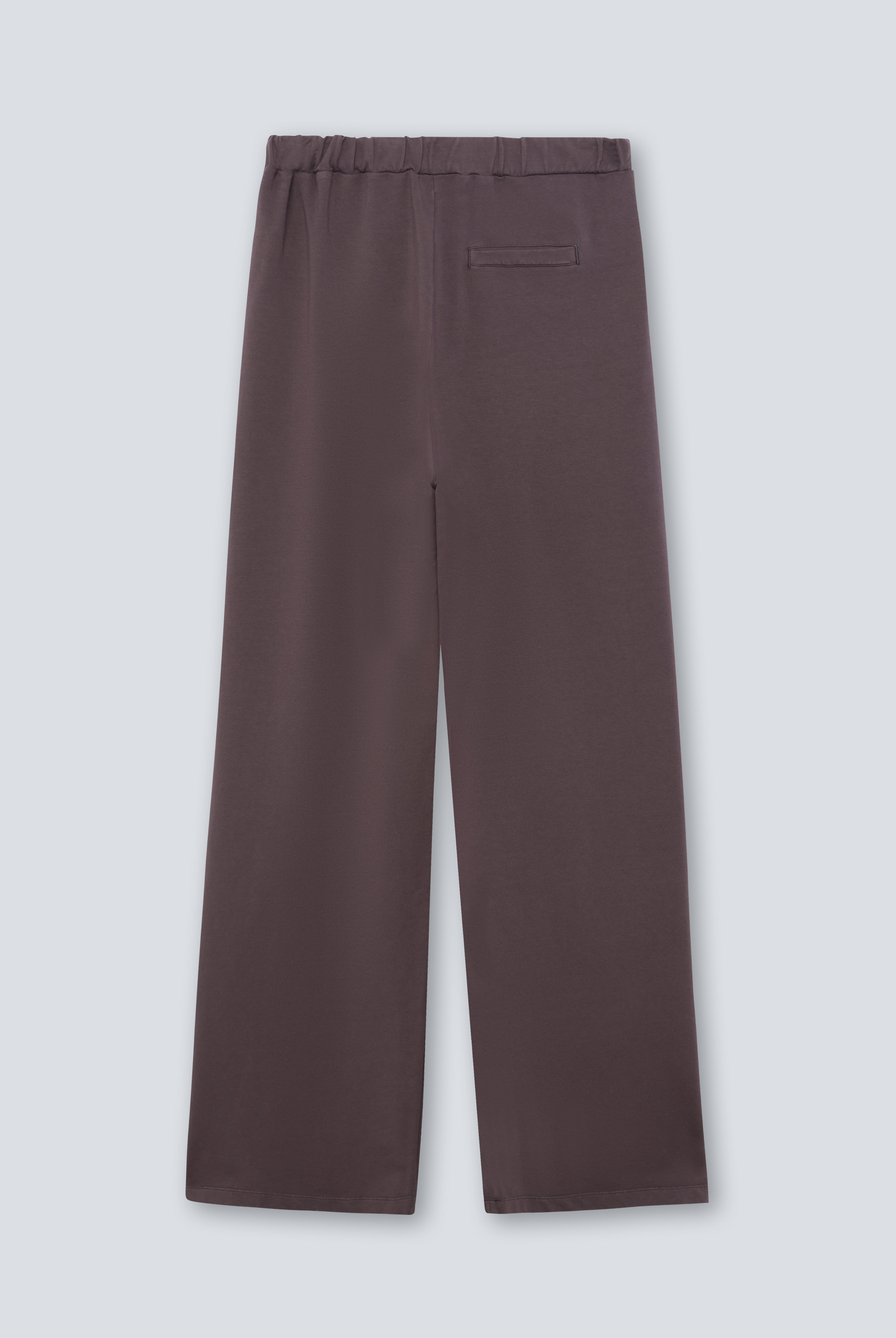 The Riley in Plum. 100% organic cotton babyfleece. GOTS certified. Back view.