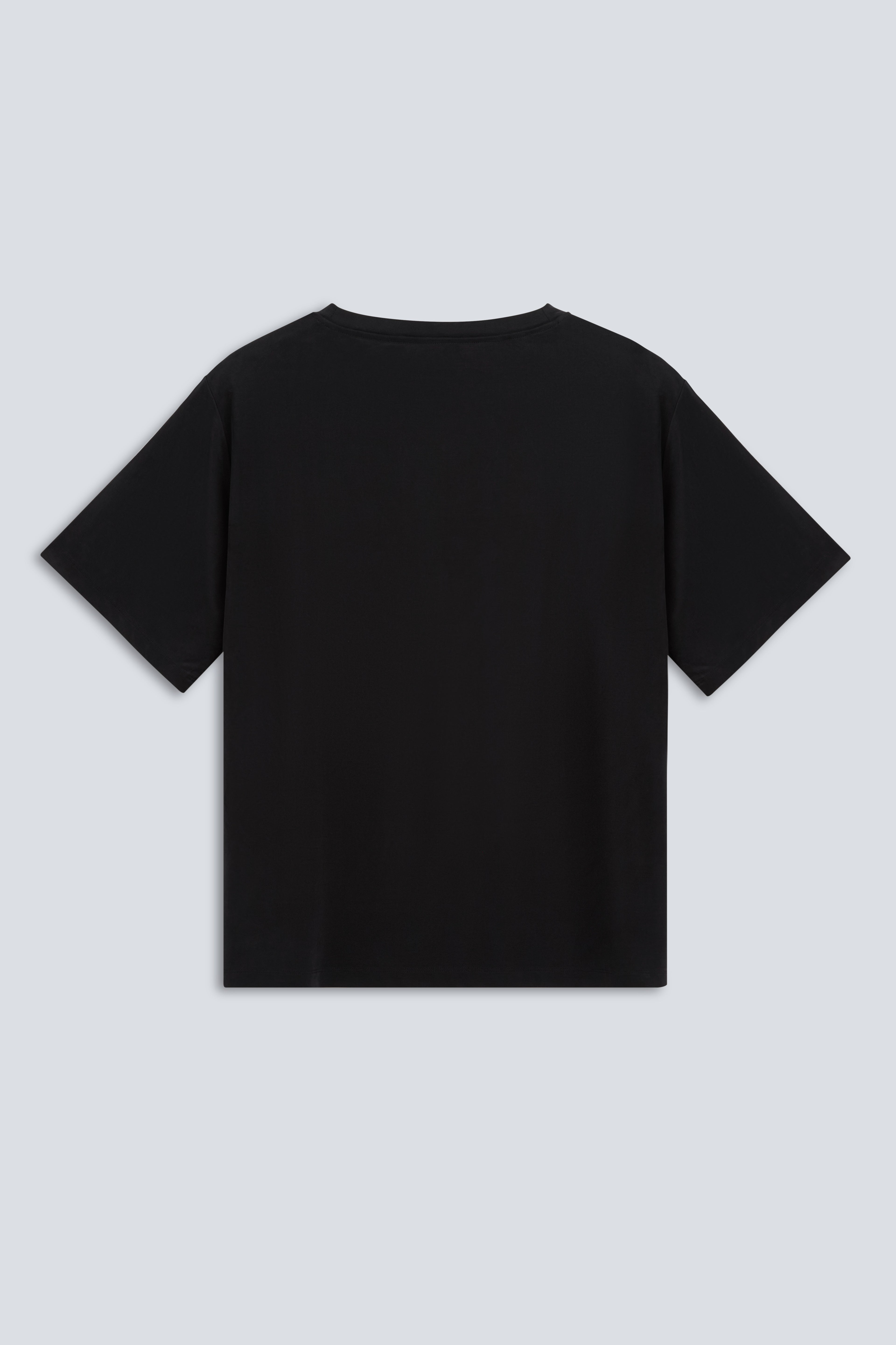 The Sadie in Essential Black. 100% Lyocell. Back view.