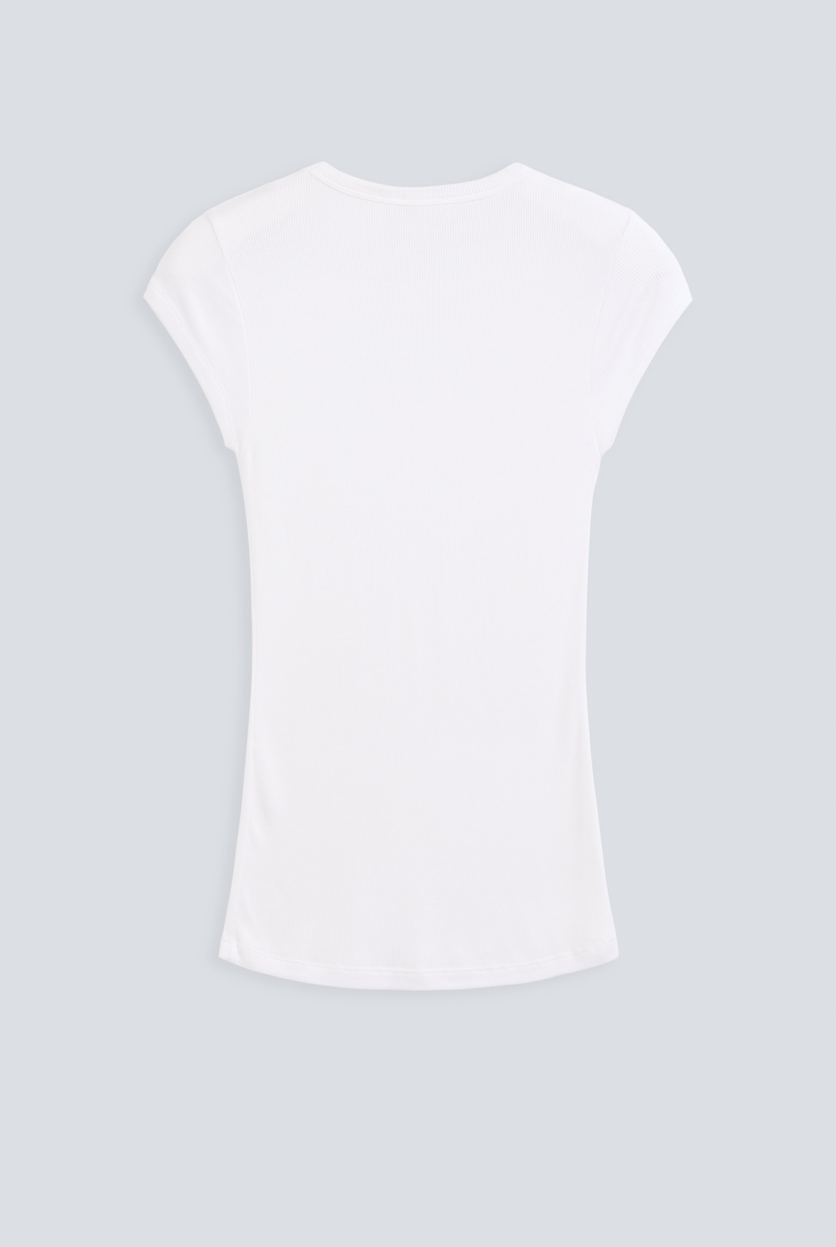 The Mika in Crispy White. Babytee. 98% modal with 2% elastane. Back view.