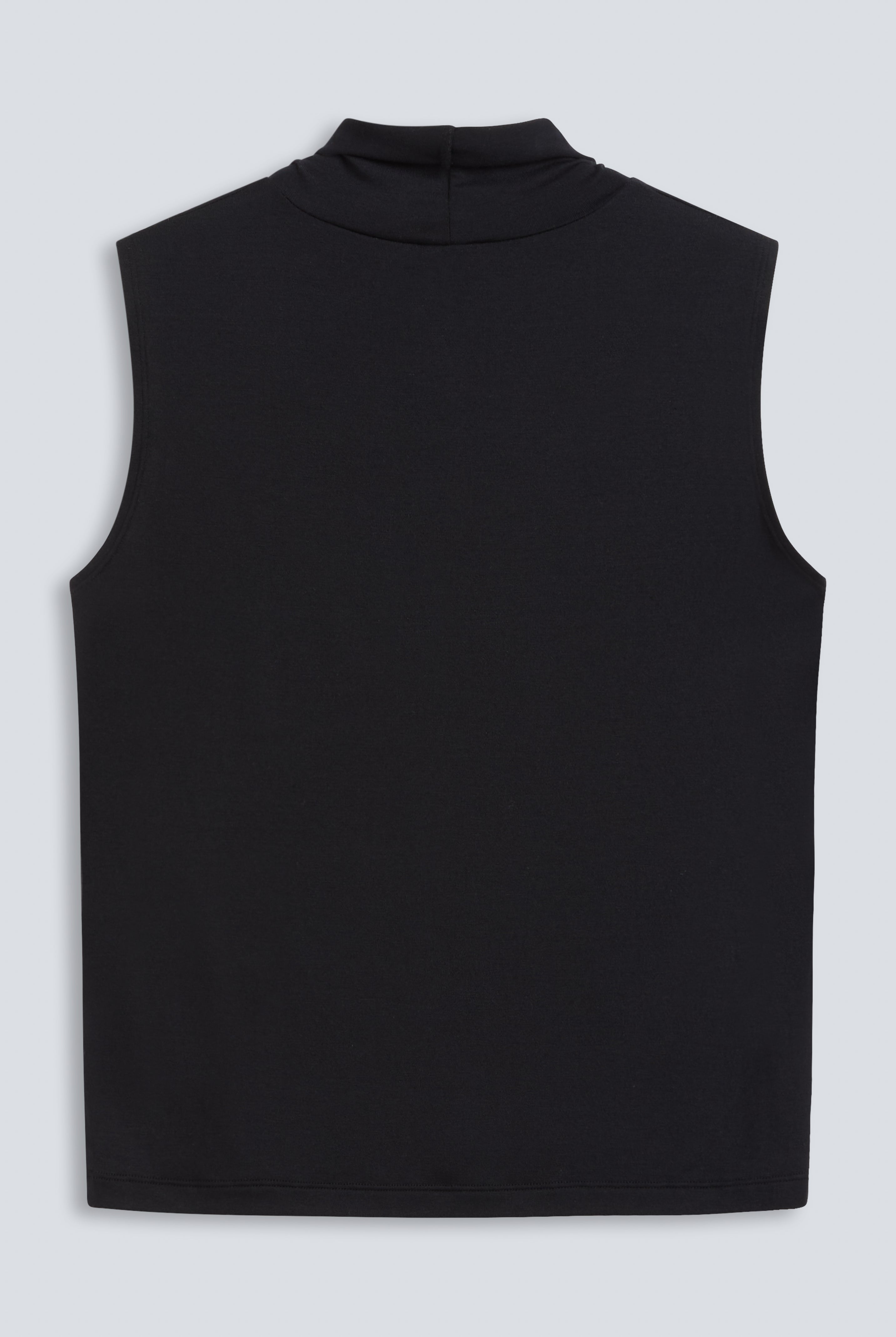 The Mikki in Essential Black.
95% Micromodal with 5% elastane.
Back view.