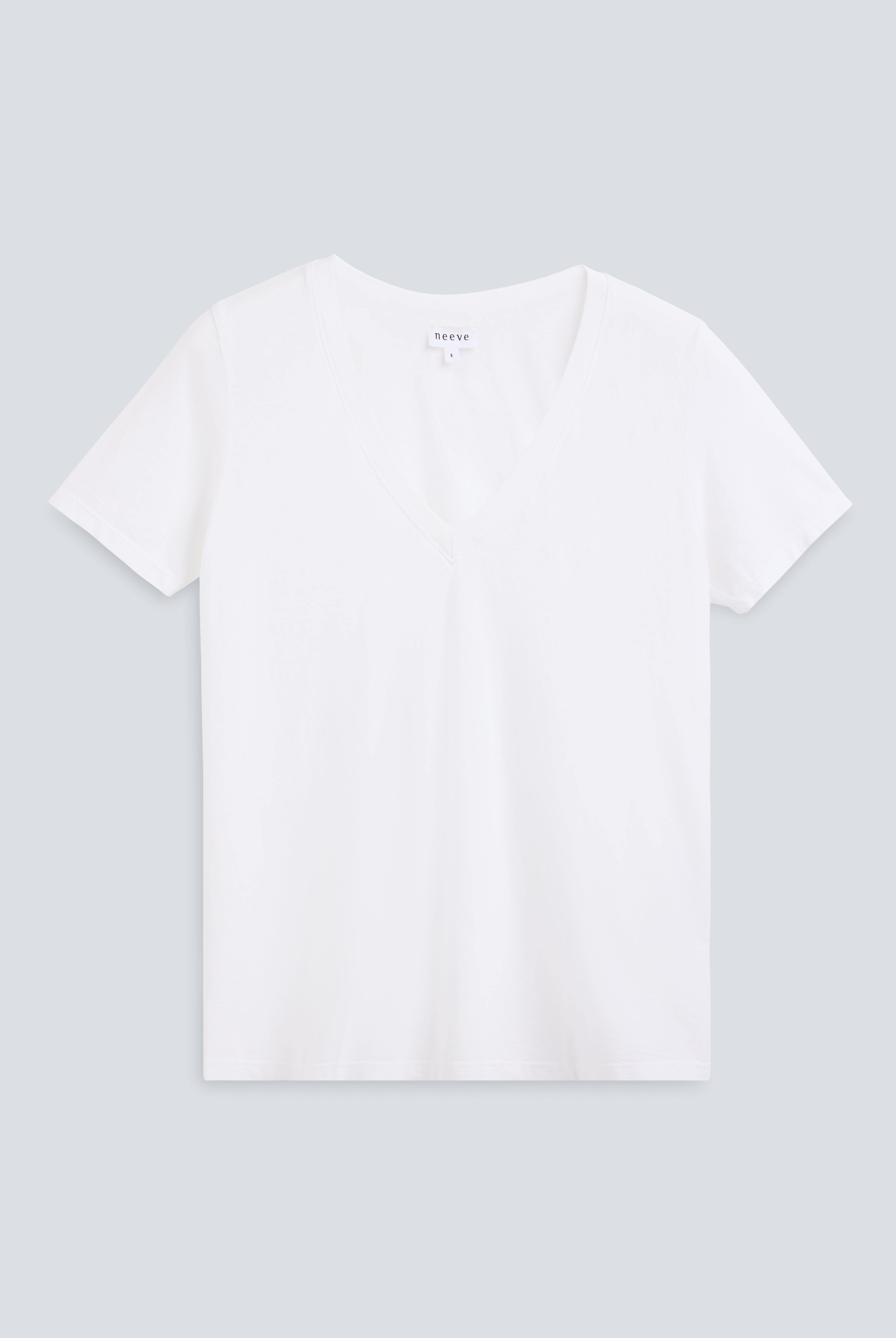 The Stella v-neck t-shirt in crispy white front, GOTS certified organic cotton