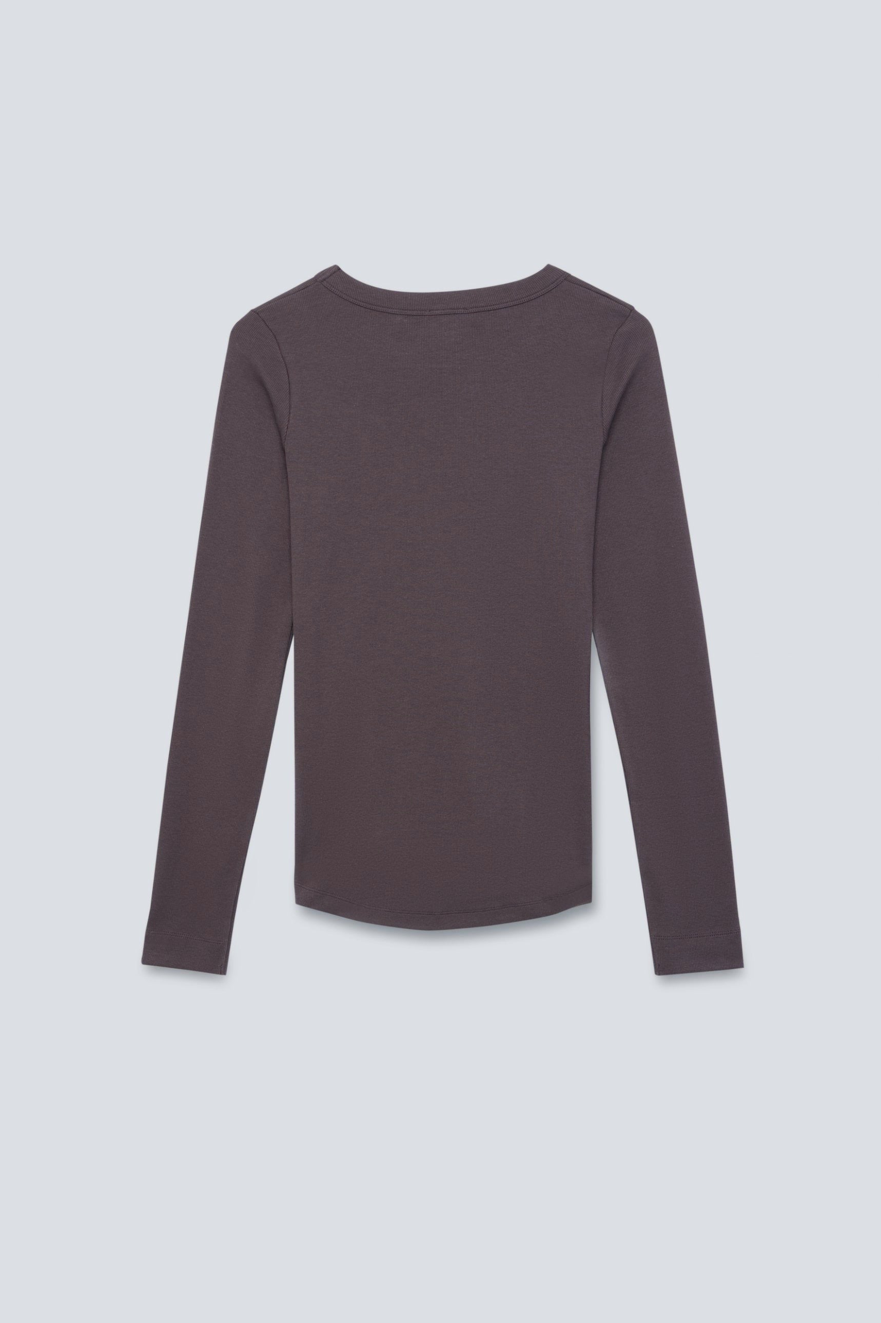 The Ella in Plum. Crew-neck long sleeve. 95% organic cotton with 5% elastane. Back view.