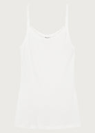 The Hailey in crispy white. Body-skimming, front view