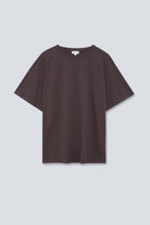 The Jess in Plum. 180 grams, 100% organic cotton. GOTS certified. Front view. 