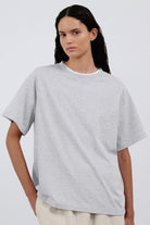 The Jess in Grey Melange. 180 grams organic cotton. GOTS certified. Shown on model. 