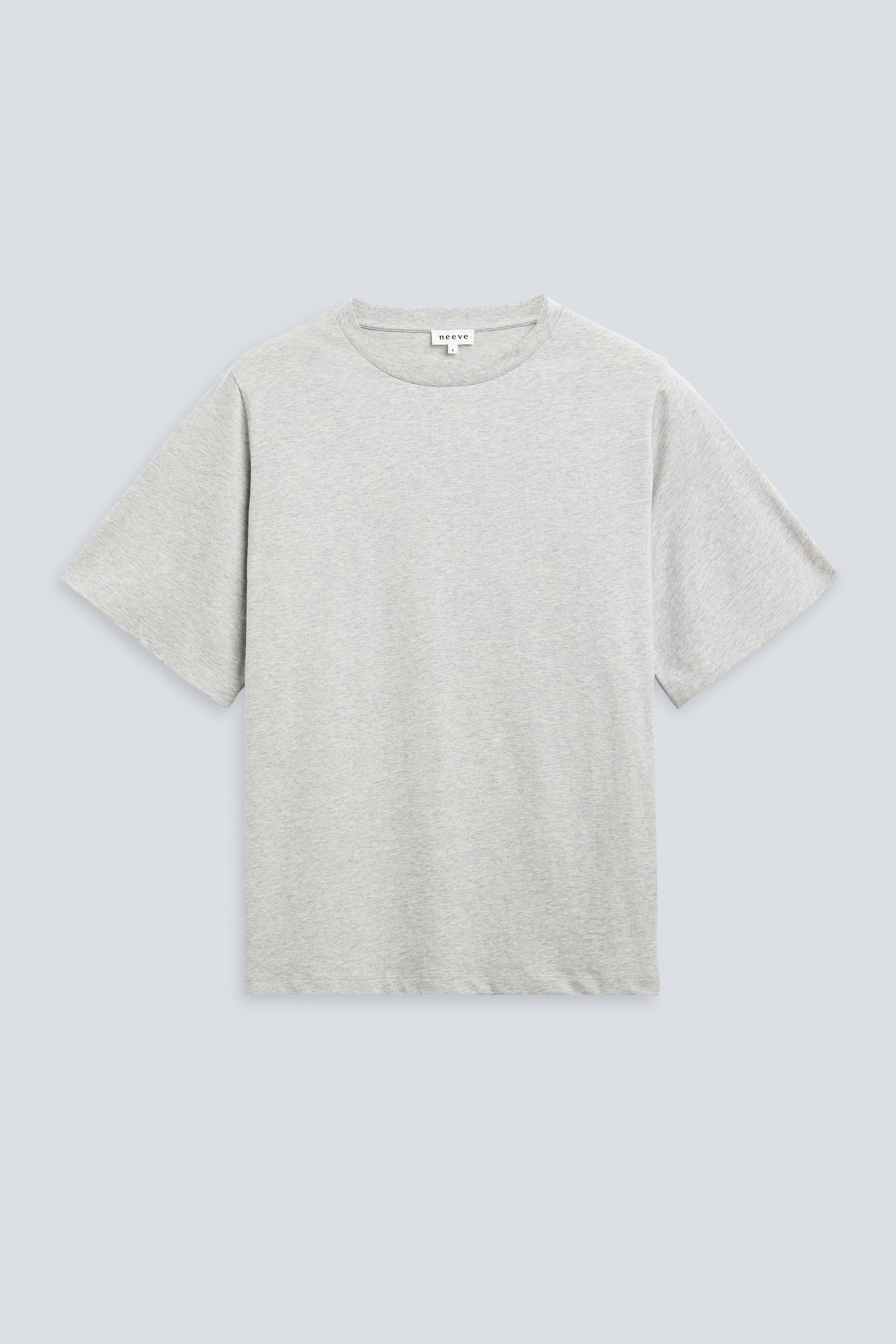 The Jess in Grey Melange. 180 grams organic cotton. GOTS certified. Front view. 