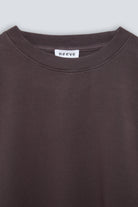 The May in Plum. Crew-neck sweater with a boxy shape. 100% organic cotton babyfleece. GOTS. collar detail. 