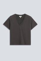 Schweres V-Ausschnitt-T-Shirt in Pitch Black. Vorderansicht.