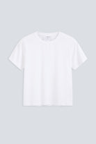 The Jill in Crispy White. Crew-neck tee. 
180 grams, 100% organic cotton. GOTS. Front view. 