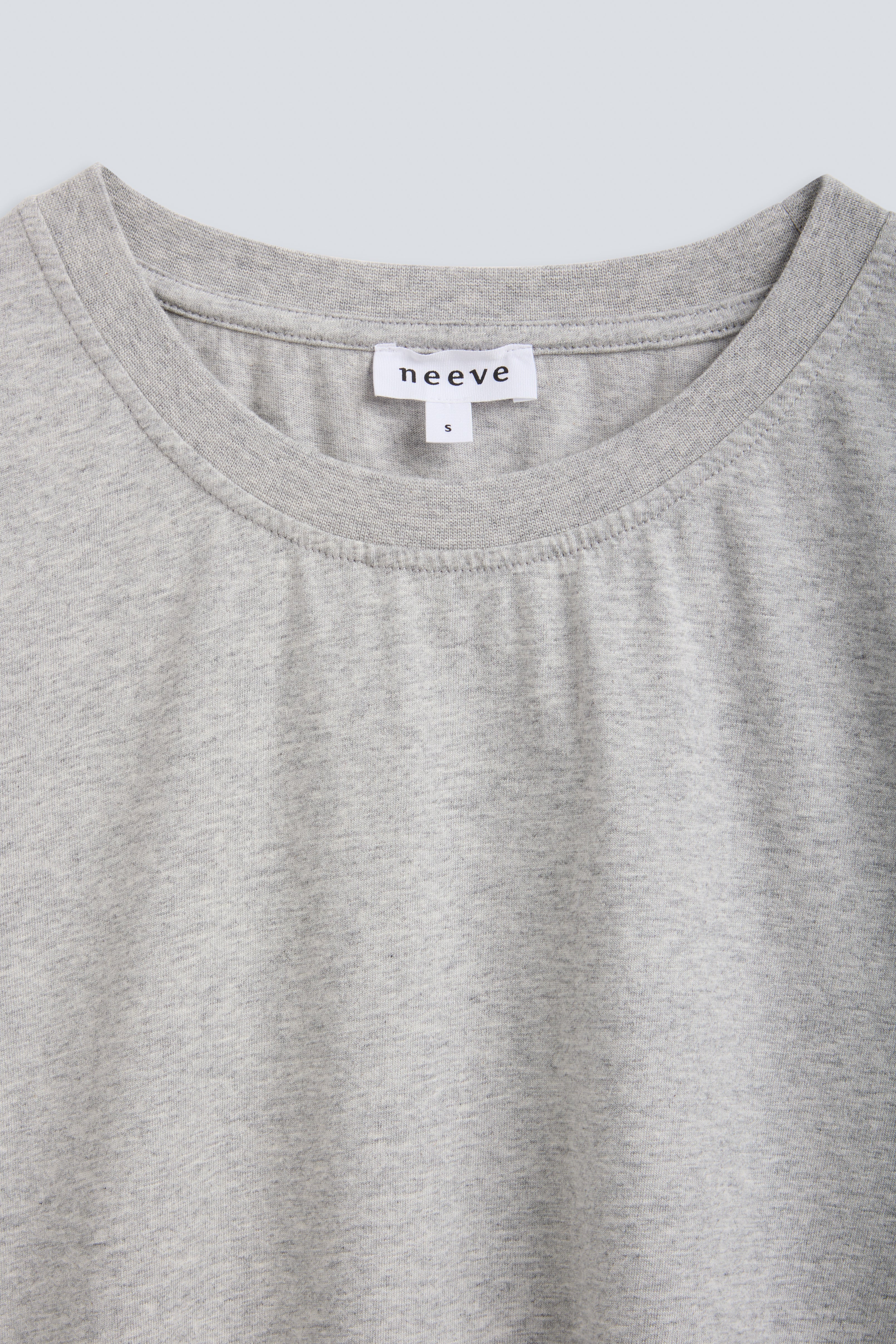 The Jill crew neck top in grey melange close view, 180g organic cotton, GOTS certified, made in Portugal