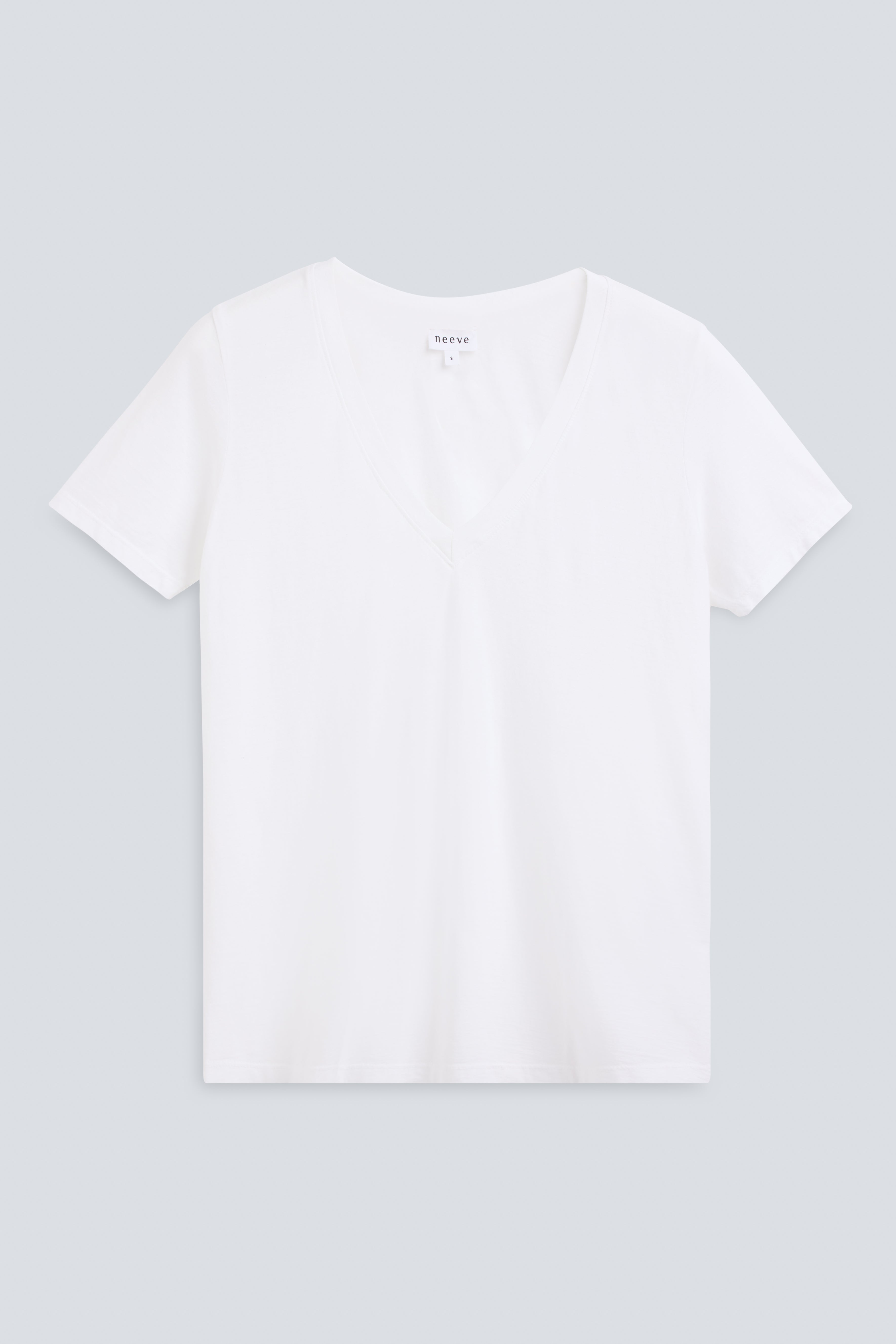The Stella v-neck t-shirt in crispy white front, GOTS certified organic cotton